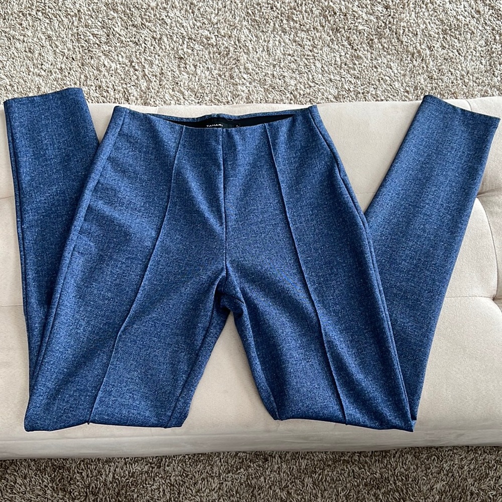 Tahari skinny pants